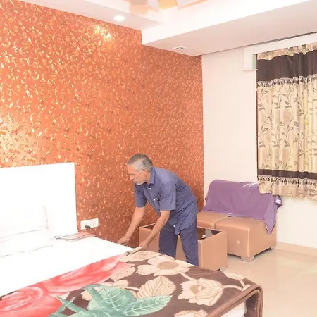Hotel Om International